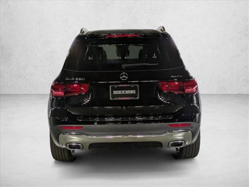 New 2025 Mercedes-Benz GLB 250 4MATIC image 8