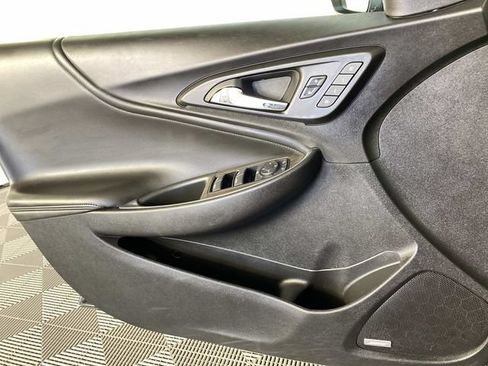 Used 2024 Chevrolet Malibu LT FWD image 25