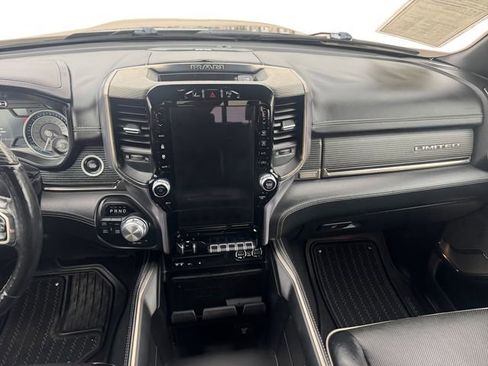 Used 2019 RAM 1500 Limited AWD/4WD image 11