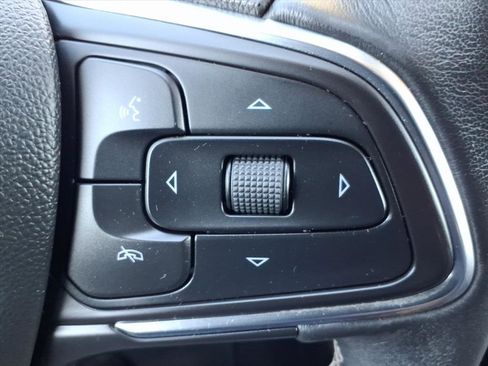 Used 2020 Buick Encore GX Select image 28