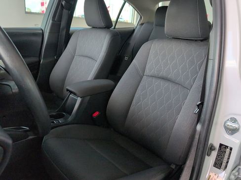 Used 2024 Toyota Corolla LE FWD image 10