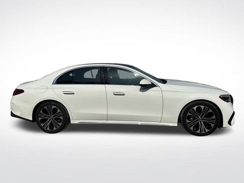 Used 2025 Mercedes-Benz E 350 Sedan w/ Winter Package image 7