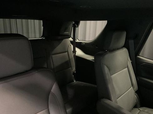 Used 2024 Chevrolet Tahoe LT w/ Luxury Package AWD/4WD image 16