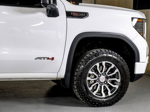 Used 2023 GMC Sierra 1500 AT4 image 7