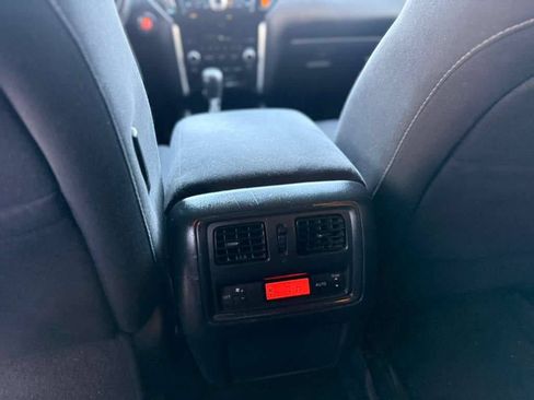 Used 2016 Nissan Pathfinder S image 12