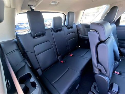 New 2026 Nissan Pathfinder SL FWD image 20