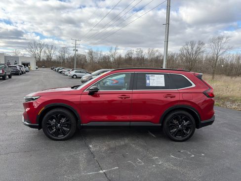 Used 2024 Honda CR-V Sport Touring image 3