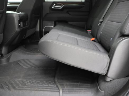 Used 2024 Chevrolet Silverado 2500 LT AWD/4WD image 34