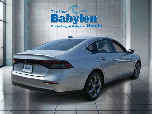 Used 2023 Honda Accord EX image 4