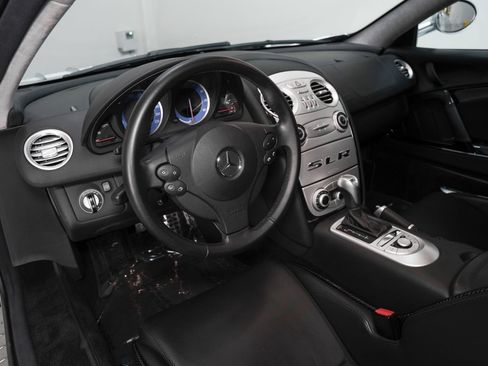 Used 2006 Mercedes-Benz SLR image 11