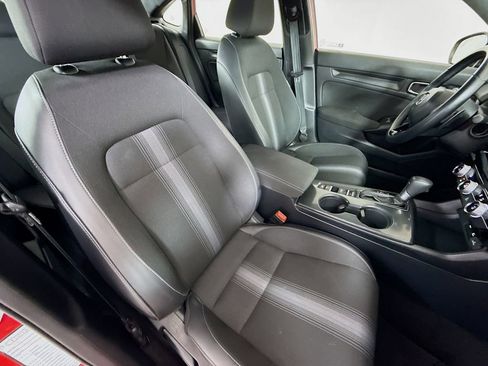 Used 2025 Honda Civic Sport image 25