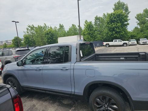 Used 2023 Honda Ridgeline Sport image 8