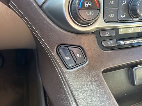 Used 2016 Chevrolet Tahoe LT image 6