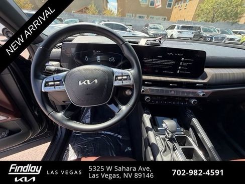 Certified 2023 Kia Telluride EX w/ EX Captain's Chair Package FWD image 12