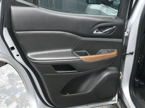 Used 2018 GMC Acadia SLE w/ Driver Alert Package I image 17