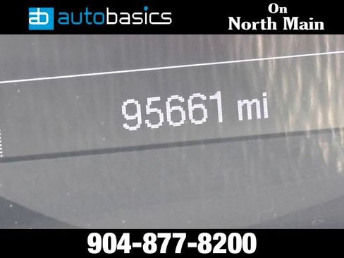 Used 2021 Chevrolet Trax LT FWD image 27
