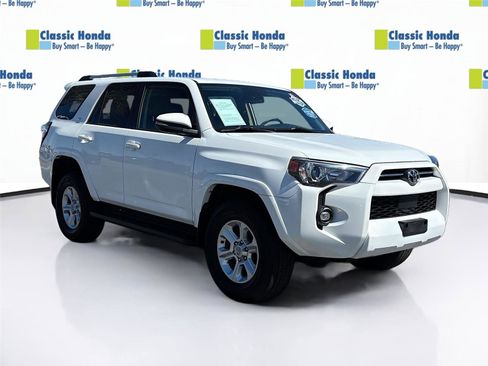 Used 2024 Toyota 4Runner SR5 Premium image 1