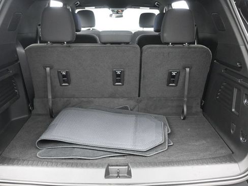 Used 2026 Chevrolet Traverse LT FWD image 20