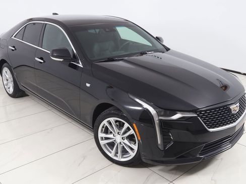 Used 2021 Cadillac CT4 Luxury w/ Cold Weather Package AWD/4WD image 18