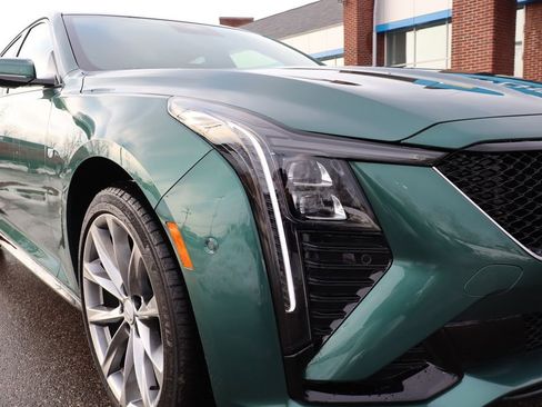 Used 2025 Cadillac CT5 Sport image 4