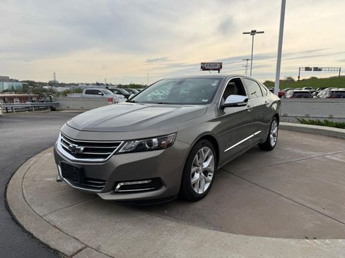 Used 2018 Chevrolet Impala Premier FWD image 10
