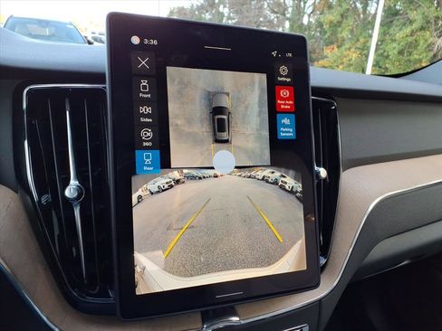 New 2026 Volvo XC60 B5 Plus w/ Protection Package Premier image 18