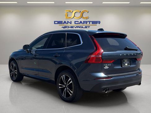 Used 2021 Volvo XC60 T5 Momentum w/ Premium Package AWD/4WD image 4