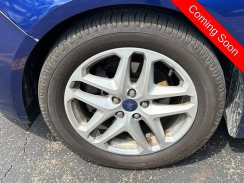 Used 2014 Ford Fusion SE FWD image 10