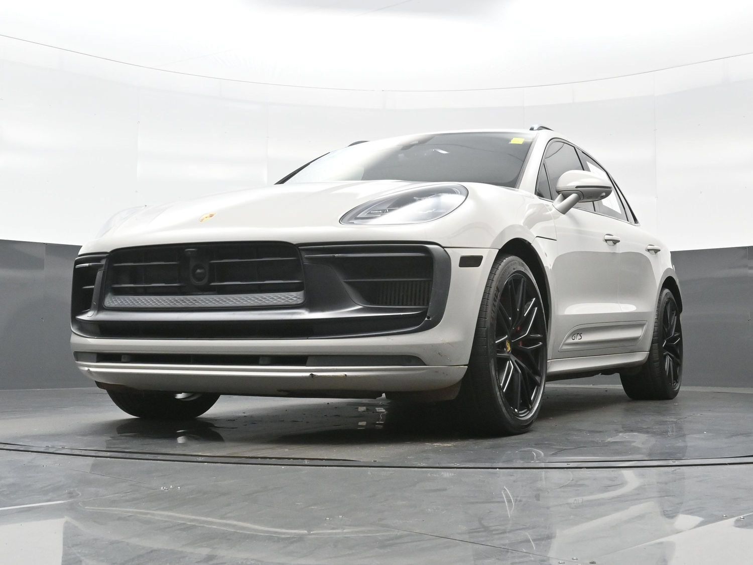 Used 2022 Porsche Macan GTS w/ Premium Package Plus AWD/4WD image 35