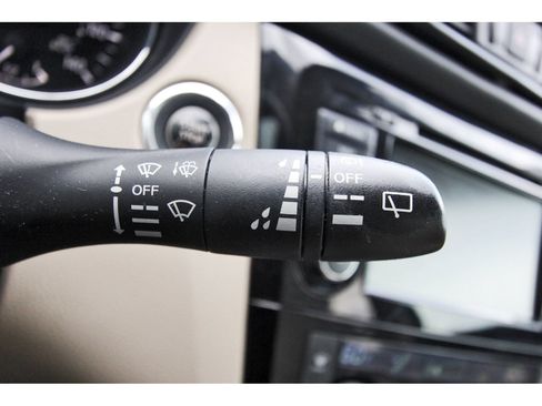 Used 2020 Nissan Rogue SL w/ Premium Package FWD image 18