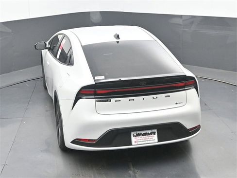 New 2026 Toyota Prius LE image 28