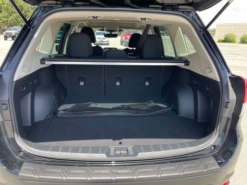 Used 2023 Subaru Forester Premium AWD/4WD image 28