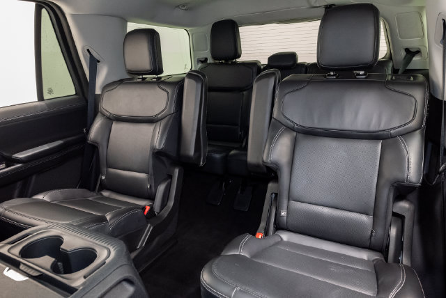 Used 2025 Ford Expedition Platinum AWD/4WD image 29