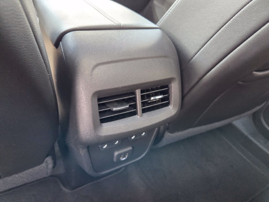 Certified 2024 Chevrolet Equinox Premier FWD image 8