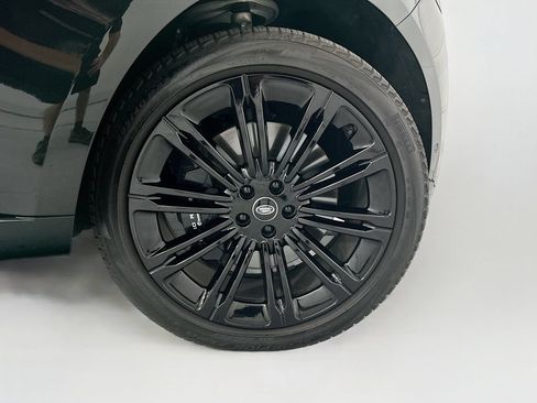 Used 2023 Land Rover Range Rover Autobiography AWD/4WD image 31