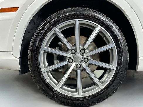 Used 2018 Audi Q3 2.0T Premium FWD image 11