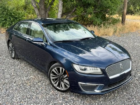 Used 2017 Lincoln MKZ Select w/ Select Plus Package AWD/4WD image 3