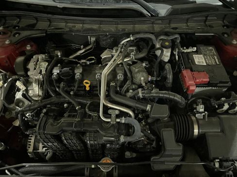 Used 2025 Nissan Altima 2.5 SV image 31