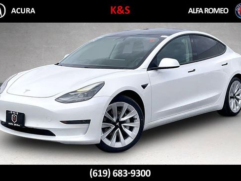 Used 2021 Tesla Model 3 Standard Range Plus RWD image 1