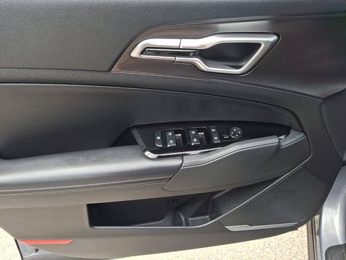 Used 2023 Kia Sportage EX FWD image 24