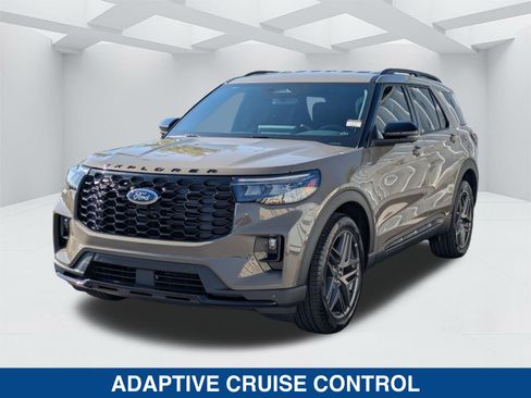 New 2026 Ford Explorer ST-Line w/ ST-Line Street Pack RWD image 9