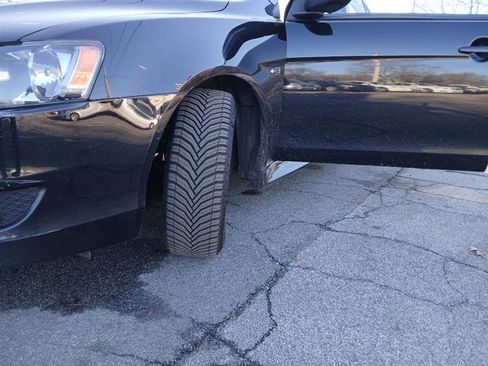 Used 2015 Mitsubishi Lancer ES image 18