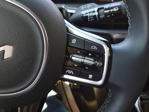 Used 2024 Kia Sorento SX image 24