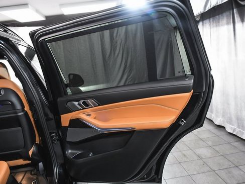 Used 2023 BMW X7 xDrive40i w/ Executive Package image 15