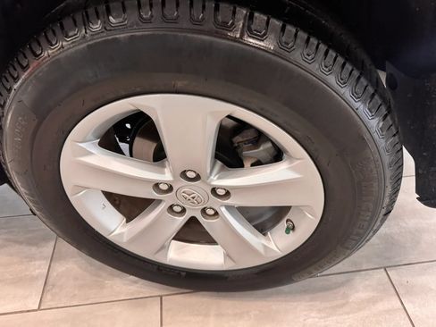 Used 2013 Toyota RAV4 XLE FWD image 12