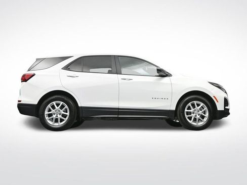 Used 2024 Chevrolet Equinox LS w/ LS Convenience Package FWD image 29