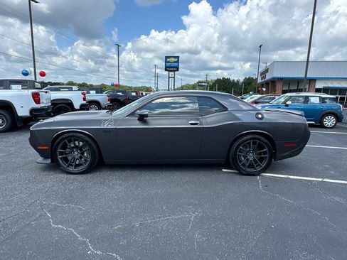 Used 2017 Dodge Challenger T/A RWD image 9