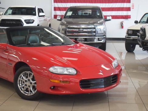 Used 2002 Chevrolet Camaro Z28 RWD image 5