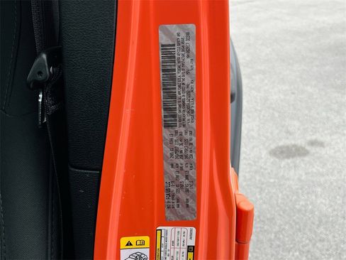 Certified 2018 Jeep Wrangler Unlimited Sport S image 28