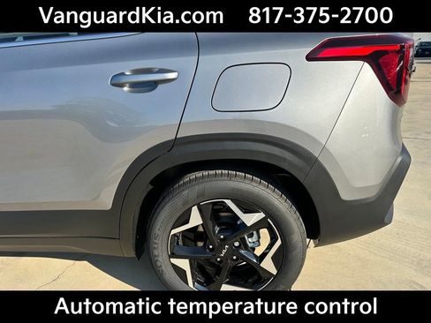 Certified 2026 Kia Seltos EX FWD image 9